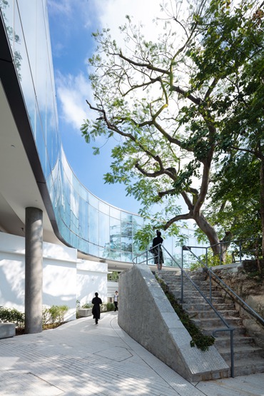 BIM建筑|梦幻建筑工作室在山坡上设计“香港芝加哥大学中心” BIM建筑|梦幻建筑工作室在山坡上设计“香港芝加哥大学中心”