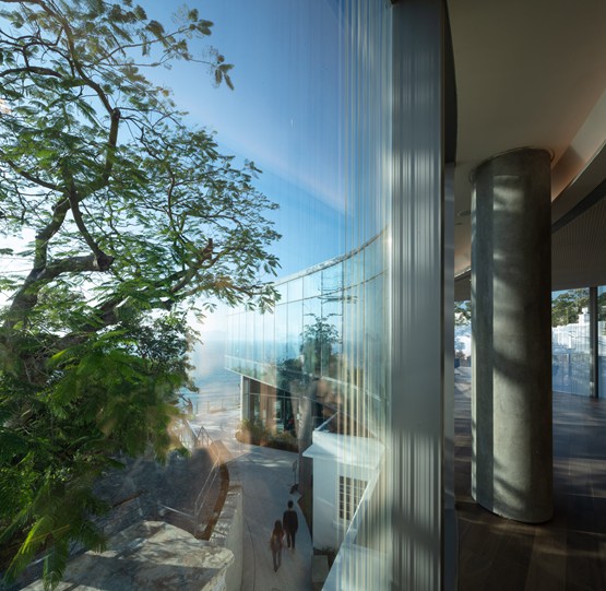 BIM建筑|梦幻建筑工作室在山坡上设计“香港芝加哥大学中心” BIM建筑|梦幻建筑工作室在山坡上设计“香港芝加哥大学中心”