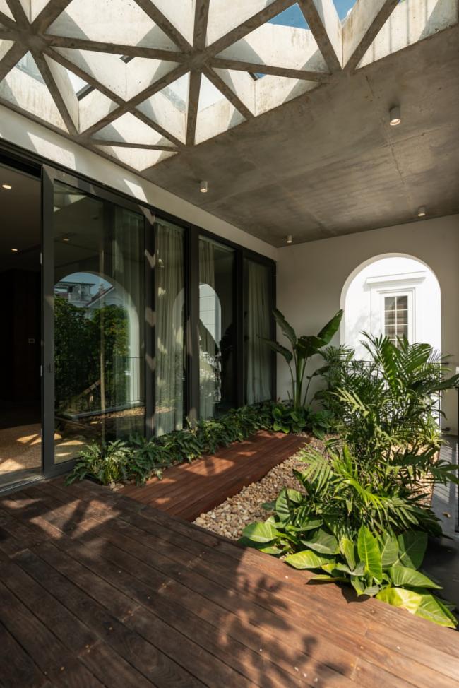 BIM建筑|拱窗围廊下营造室内庭院:越南 AD8 别墅 / Nemo Studio BIM建筑|拱窗围廊下营造室内庭院:越南 AD8 别墅 / Nemo Studio