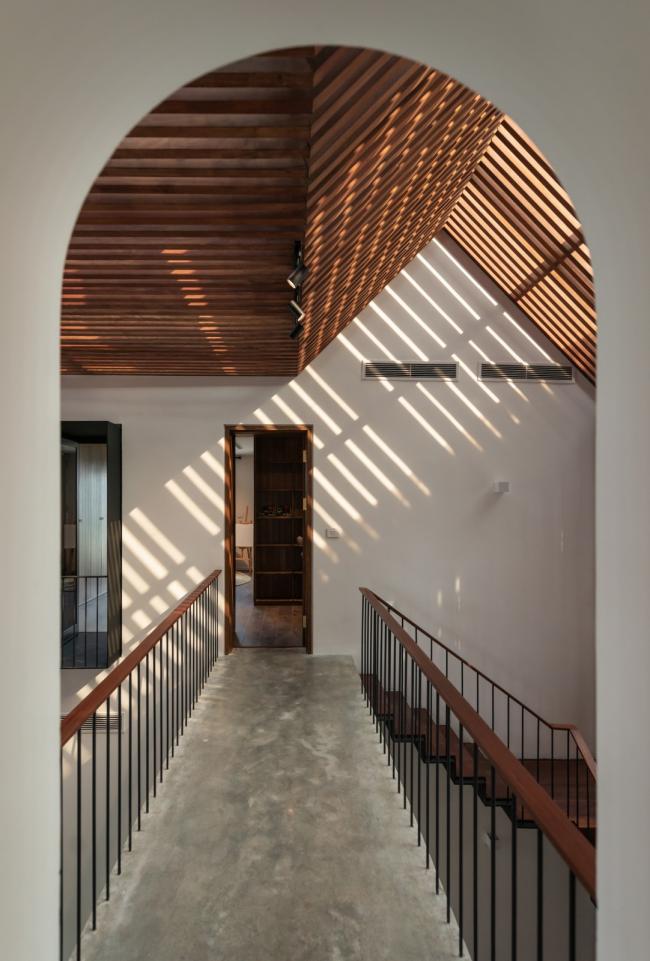 BIM建筑|拱窗围廊下营造室内庭院:越南 AD8 别墅 / Nemo Studio BIM建筑|拱窗围廊下营造室内庭院:越南 AD8 别墅 / Nemo Studio