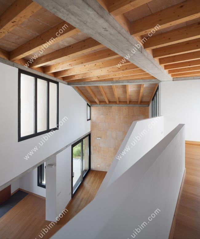 BIM建筑|错落景窗勾勒出一幅幅山野风景画:MM住宅 / Salvà Ortín Arquitectes BIM建筑|错落景窗勾勒出一幅幅山野风景画:MM住宅 / Salvà Ortín Arquitectes