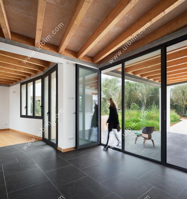 BIM建筑|错落景窗勾勒出一幅幅山野风景画:MM住宅 / Salvà Ortín Arquitectes BIM建筑|错落景窗勾勒出一幅幅山野风景画:MM住宅 / Salvà Ortín Arquitectes