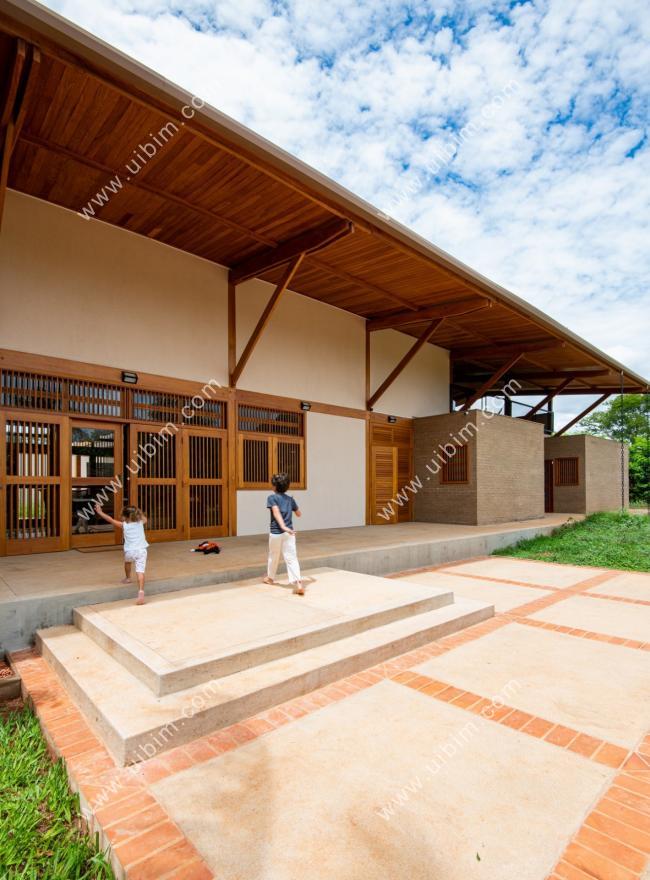 BIM建筑|草丛,泥巴,荡秋千:乡野田园里的儿童之家 BIM建筑|草丛,泥巴,荡秋千:乡野田园里的儿童之家