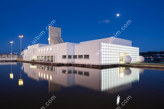BIM建筑|静谧中透着古典法则之美:水镜之馆 / DC.AD + Victor Vicente BIM建筑|静谧中透着古典法则之美:水镜之馆 / DC.AD + Victor Vicente