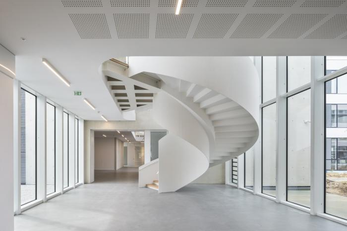 BIM建筑|轻盈透明,曲直线的共舞:液化空气集团总部 / Michel Rémon & Associés BIM建筑|轻盈透明,曲直线的共舞:液化空气集团总部 / Michel Rémon & Associés