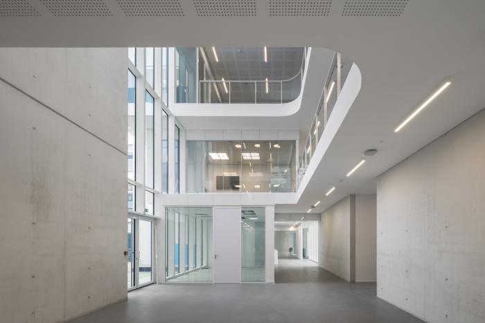 BIM建筑|轻盈透明,曲直线的共舞:液化空气集团总部 / Michel Rémon & Associés BIM建筑|轻盈透明,曲直线的共舞:液化空气集团总部 / Michel Rémon & Associés