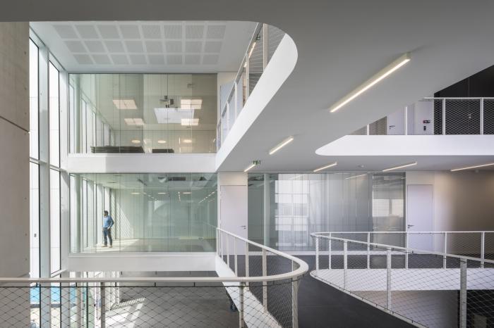 BIM建筑|轻盈透明,曲直线的共舞:液化空气集团总部 / Michel Rémon & Associés BIM建筑|轻盈透明,曲直线的共舞:液化空气集团总部 / Michel Rémon & Associés