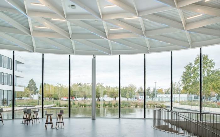 BIM建筑|轻盈透明,曲直线的共舞:液化空气集团总部 / Michel Rémon & Associés BIM建筑|轻盈透明,曲直线的共舞:液化空气集团总部 / Michel Rémon & Associés