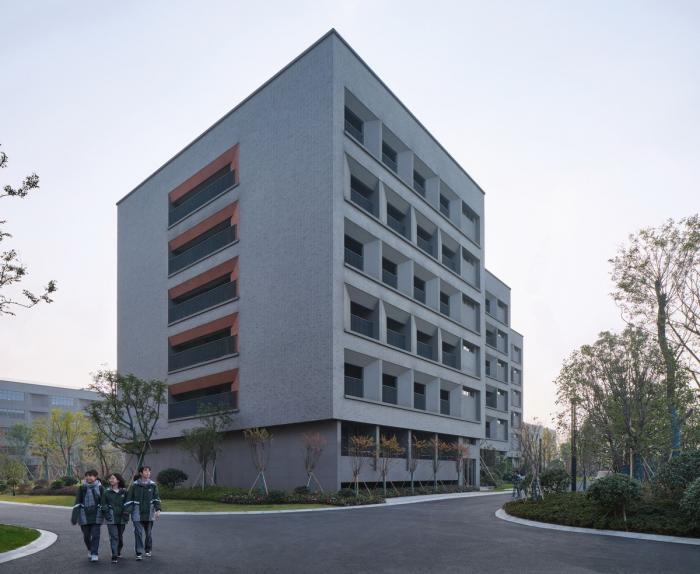 BIM建筑|杭州第二中学钱江校区学生宿舍楼 / 浙江大学建筑设计研究院有限公司 BIM建筑|杭州第二中学钱江校区学生宿舍楼 / 浙江大学建筑设计研究院有限公司
