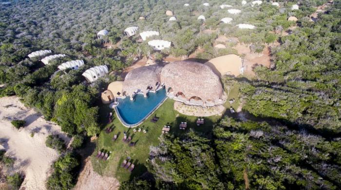 BIM建筑|海岸沙滩巨石下的原始洞穴:斯里兰卡帐篷酒店 / Nomadic Resorts BIM建筑|海岸沙滩巨石下的原始洞穴:斯里兰卡帐篷酒店 / Nomadic Resorts