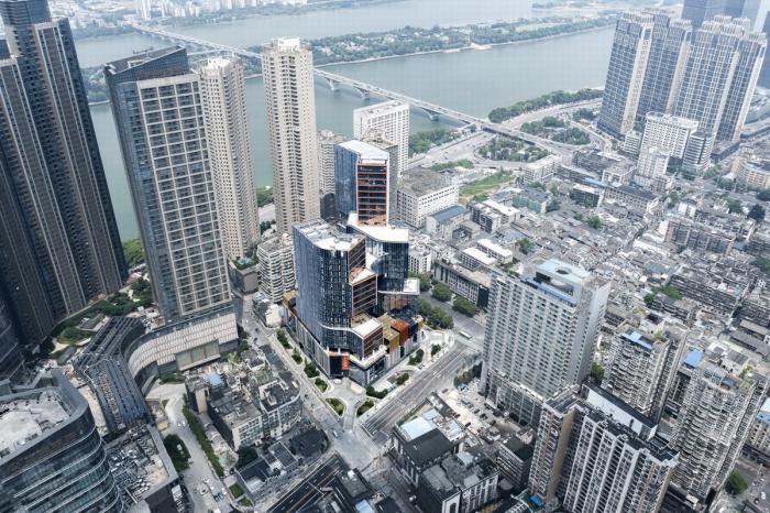 BIM建筑|长沙坡子街上的一座微城市:华远·云玺 / Aedas BIM建筑|长沙坡子街上的一座微城市:华远·云玺 / Aedas