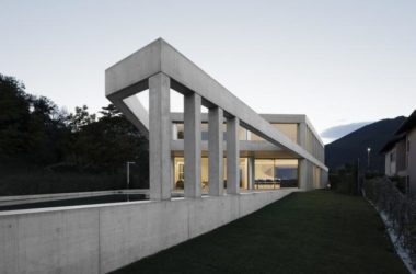BIM建筑|错位构图,朴素中透着张力——科马诺别墅 / DF_DC-BIM建筑网