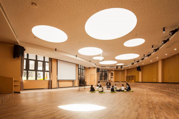 BIM建筑|一只静躺于海边的“海螺城堡”:大孚双语幼儿园 / 上海思序建筑规划设计 BIM建筑|一只静躺于海边的“海螺城堡”:大孚双语幼儿园 / 上海思序建筑规划设计
