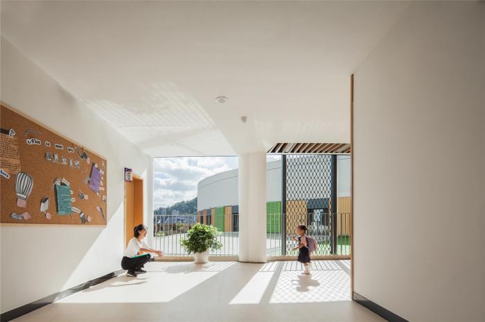 BIM建筑|一只静躺于海边的“海螺城堡”:大孚双语幼儿园 / 上海思序建筑规划设计 BIM建筑|一只静躺于海边的“海螺城堡”:大孚双语幼儿园 / 上海思序建筑规划设计