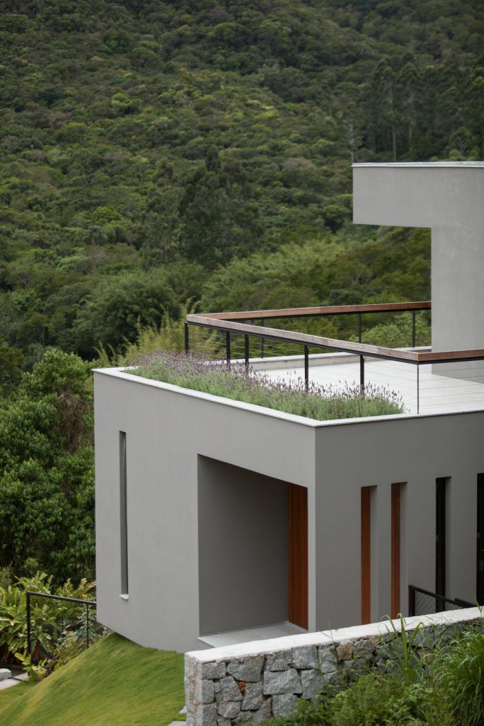 BIM建筑|伊塔科鲁比之家 / Mari Girardi Arquitetos Associados BIM建筑|伊塔科鲁比之家 / Mari Girardi Arquitetos Associados