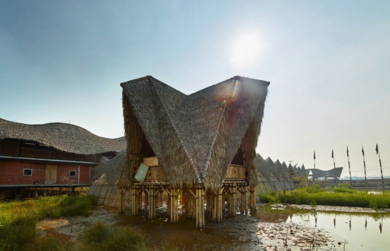 BIM建筑|印尼建造锯齿形茅草屋顶学校 BIM建筑|印尼建造锯齿形茅草屋顶学校