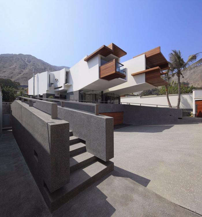 BIM建筑|宛如一只岩石雕刻而成的“生活容器”——秘鲁永久住宅 / Longhi Architects BIM建筑|宛如一只岩石雕刻而成的“生活容器”——秘鲁永久住宅 / Longhi Architects