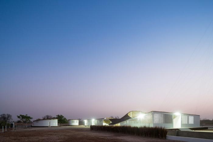 BIM建筑|塞内加尔艺术中心新住宅 / Toshiko Mori BIM建筑|塞内加尔艺术中心新住宅 / Toshiko Mori