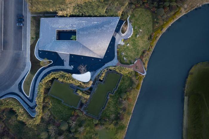 BIM建筑|一丝清秀流于眉梢:苏州天鹅港华庭 / 上海日清建筑设计 BIM建筑|一丝清秀流于眉梢:苏州天鹅港华庭 / 上海日清建筑设计