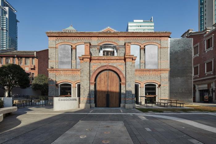 BIM建筑|当时间与温度交织于空间——CHARCOHOL巧客餐厅与鸡尾酒吧 / 八荒设计 BIM建筑|当时间与温度交织于空间——CHARCOHOL巧客餐厅与鸡尾酒吧 / 八荒设计