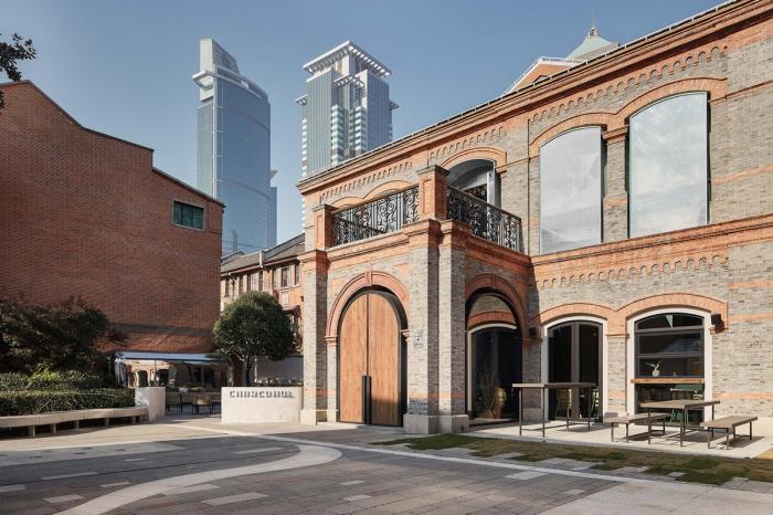 BIM建筑|当时间与温度交织于空间——CHARCOHOL巧客餐厅与鸡尾酒吧 / 八荒设计 BIM建筑|当时间与温度交织于空间——CHARCOHOL巧客餐厅与鸡尾酒吧 / 八荒设计