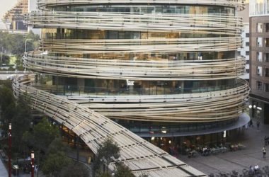 BIM建筑|曲线木屏环绕的雕塑:悉尼交易所 / 隈研吾建筑都市设计事务所-BIM建筑网