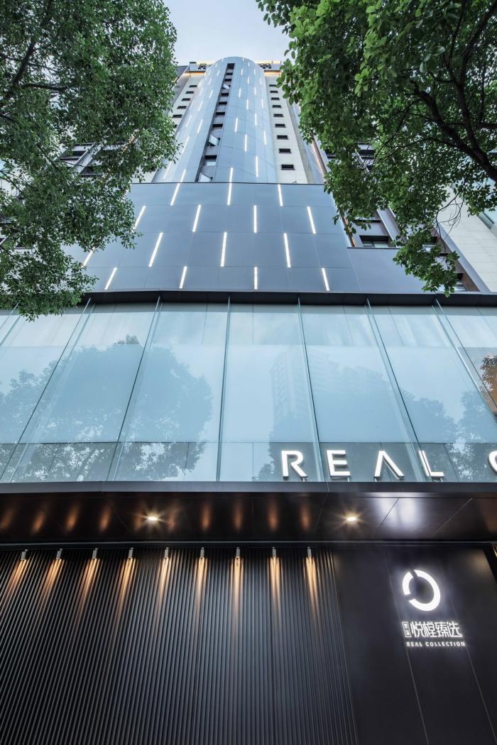 BIM建筑|上海景瑞悦樘臻选(中山公园店)改造实录 / 上海成执建筑设计 BIM建筑|上海景瑞悦樘臻选(中山公园店)改造实录 / 上海成执建筑设计
