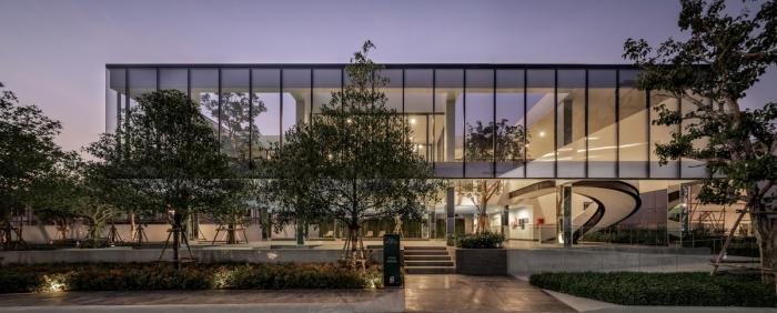 BIM建筑|美联社普莱诺法霍尔兰西特俱乐部大楼 / ForX Design Studio BIM建筑|美联社普莱诺法霍尔兰西特俱乐部大楼 / ForX Design Studio