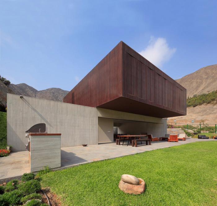 BIM建筑|山野乡村的有机住宅——“木盒之下” / Martin Dulanto Arquitecto BIM建筑|山野乡村的有机住宅——“木盒之下” / Martin Dulanto Arquitecto