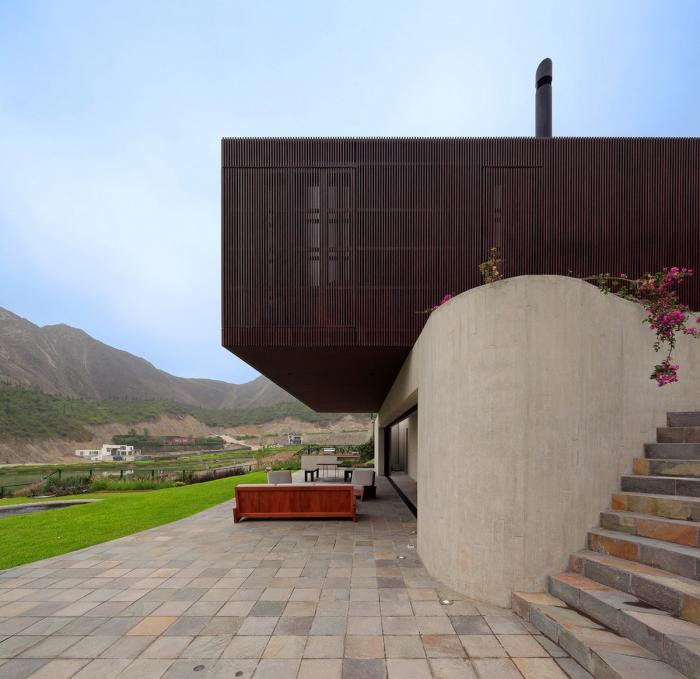 BIM建筑|山野乡村的有机住宅——“木盒之下” / Martin Dulanto Arquitecto BIM建筑|山野乡村的有机住宅——“木盒之下” / Martin Dulanto Arquitecto