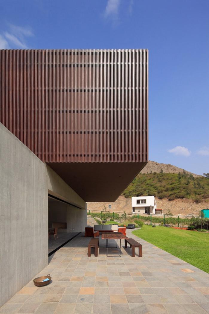 BIM建筑|山野乡村的有机住宅——“木盒之下” / Martin Dulanto Arquitecto BIM建筑|山野乡村的有机住宅——“木盒之下” / Martin Dulanto Arquitecto