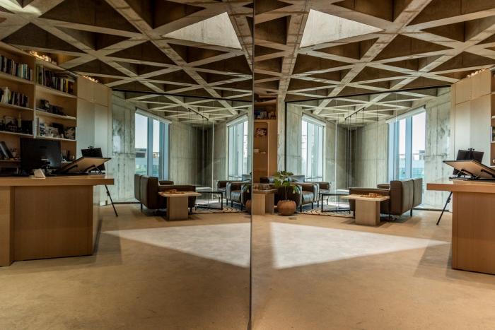 BIM建筑|混凝土构筑的抽象几何空间:Atelier 11办公楼 / Atelier 11 BIM建筑|混凝土构筑的抽象几何空间:Atelier 11办公楼 / Atelier 11