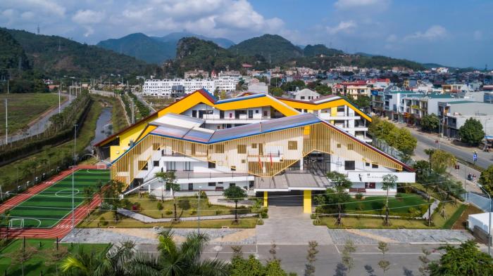 BIM建筑|五彩斑斓,互相嵌套的“山坡‘幼儿园 / 1+1>2 BIM建筑|五彩斑斓,互相嵌套的“山坡‘幼儿园 / 1+1>2