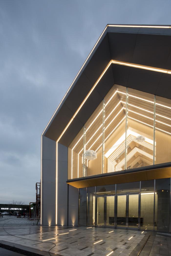 BIM建筑|儿童画符号的抽象表达:台州•旭辉府 / 天华建筑设计2A所 BIM建筑|儿童画符号的抽象表达:台州•旭辉府 / 天华建筑设计2A所