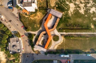 BIM建筑|无穷符号“∞”:大诺伊达咖啡吧兼学生中心 / RJDL-BIM建筑网