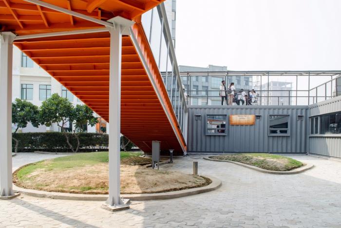 BIM建筑|无穷符号“∞”:大诺伊达咖啡吧兼学生中心 / RJDL BIM建筑|无穷符号“∞”:大诺伊达咖啡吧兼学生中心 / RJDL