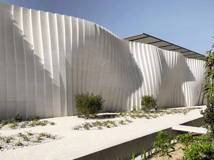 BIM建筑|柔软起伏的白色波浪:德拉斯兄弟酒庄 BIM建筑|柔软起伏的白色波浪:德拉斯兄弟酒庄