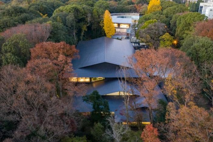 BIM建筑|如飘零落叶,消隐于森林中:日本明治神宫博物馆 / 隈研吾建筑都市设计事务所 BIM建筑|如飘零落叶,消隐于森林中:日本明治神宫博物馆 / 隈研吾建筑都市设计事务所