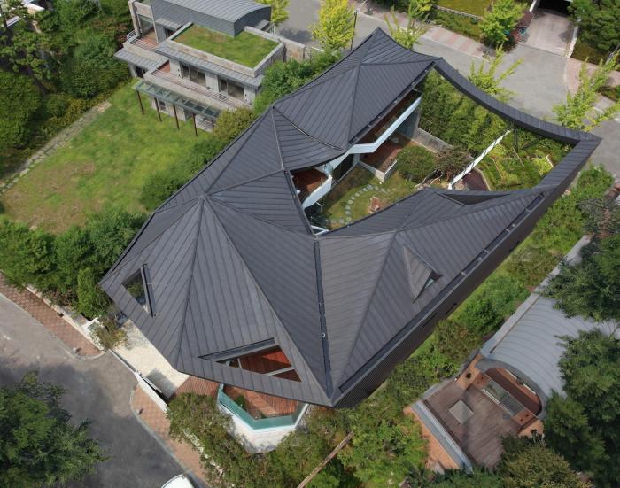 BIM建筑|动态绵延,自成一座山脉:韩国“四合院” / IROJE KHM Architects BIM建筑|动态绵延,自成一座山脉:韩国“四合院” / IROJE KHM Architects