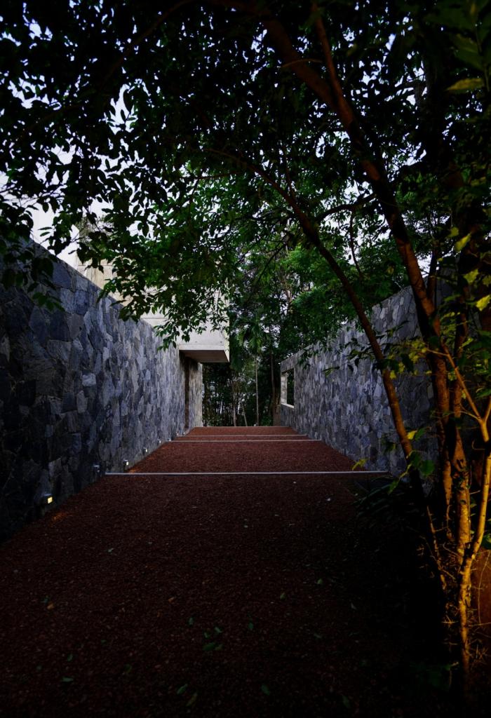 BIM建筑|粗野素朴:皮娅的家 / MMGS ARCHITECTS BIM建筑|粗野素朴:皮娅的家 / MMGS ARCHITECTS