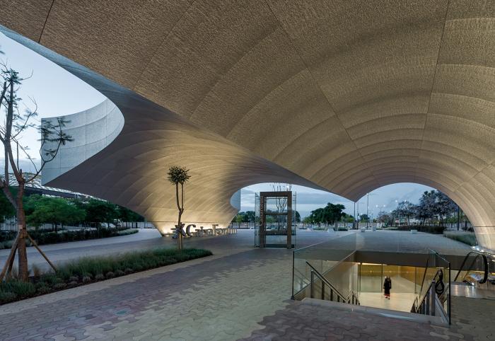 BIM建筑|被“掏空”舞动的雕塑:塞维利亚新文化中心 / Vázquez Consuegra BIM建筑|被“掏空”舞动的雕塑:塞维利亚新文化中心 / Vázquez Consuegra