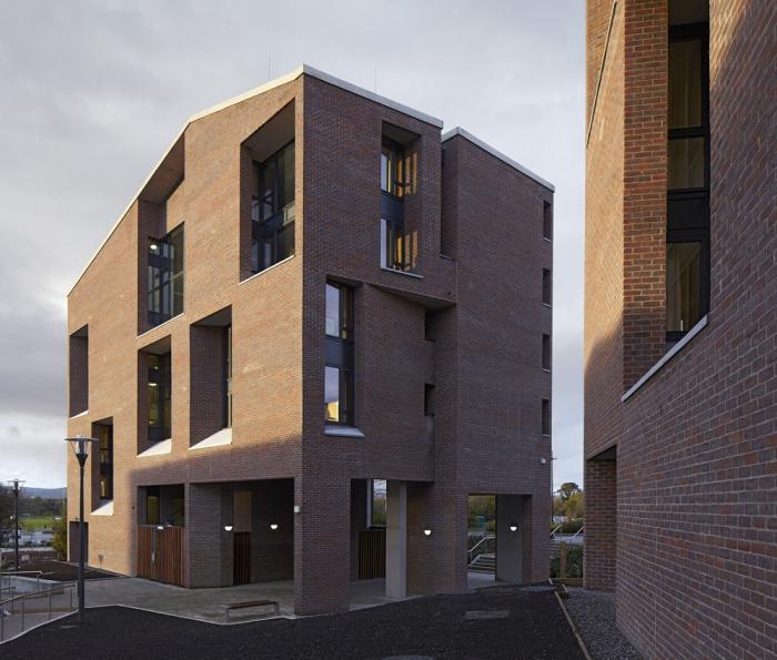 BIM建筑|利默里克大学医学院和宿舍楼 / Grafton Architects BIM建筑|利默里克大学医学院和宿舍楼 / Grafton Architects