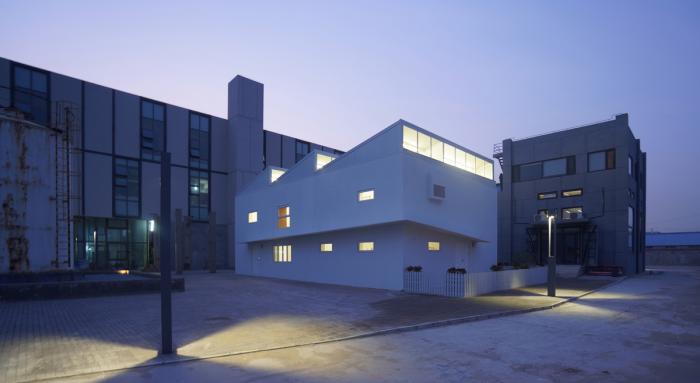 BIM建筑|“简易改造”:精炼元素的空间意义 / 合木建筑新工作室 BIM建筑|“简易改造”:精炼元素的空间意义 / 合木建筑新工作室