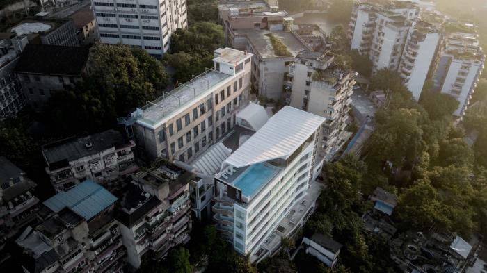 BIM建筑|嫁衣的裙摆——重庆印制一厂山鬼精品酒店改造 / 寻常设计 BIM建筑|嫁衣的裙摆——重庆印制一厂山鬼精品酒店改造 / 寻常设计