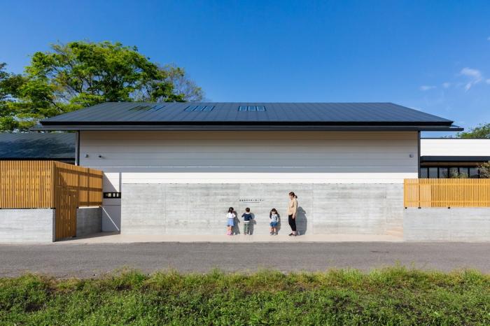 BIM建筑|儿童画里的木屋乐园,MRN幼儿园 / HIBINOSEKKEI +日比野设计 BIM建筑|儿童画里的木屋乐园,MRN幼儿园 / HIBINOSEKKEI +日比野设计