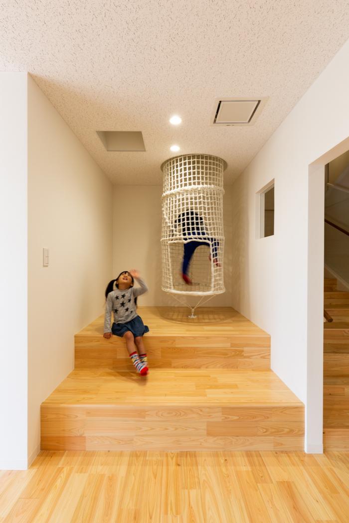 BIM建筑|儿童画里的木屋乐园,MRN幼儿园 / HIBINOSEKKEI +日比野设计 BIM建筑|儿童画里的木屋乐园,MRN幼儿园 / HIBINOSEKKEI +日比野设计