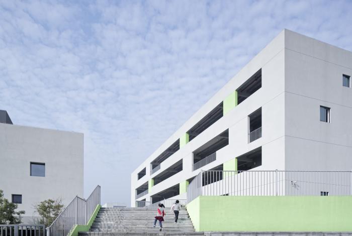 BIM建筑|小河弯弯,愉快嬉戏的童年——宁波杭州湾滨海小学 / 浙江大学建筑设计研究院 BIM建筑|小河弯弯,愉快嬉戏的童年——宁波杭州湾滨海小学 / 浙江大学建筑设计研究院