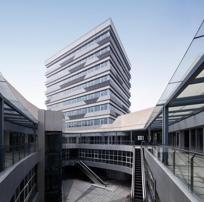 BIM建筑|极速车王的起点——天益国际汽车城 / 三益建筑设计 BIM建筑|极速车王的起点——天益国际汽车城 / 三益建筑设计