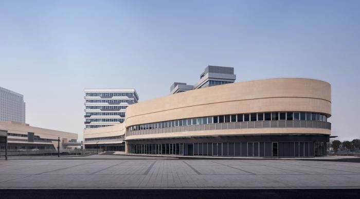 BIM建筑|极速车王的起点——天益国际汽车城 / 三益建筑设计 BIM建筑|极速车王的起点——天益国际汽车城 / 三益建筑设计