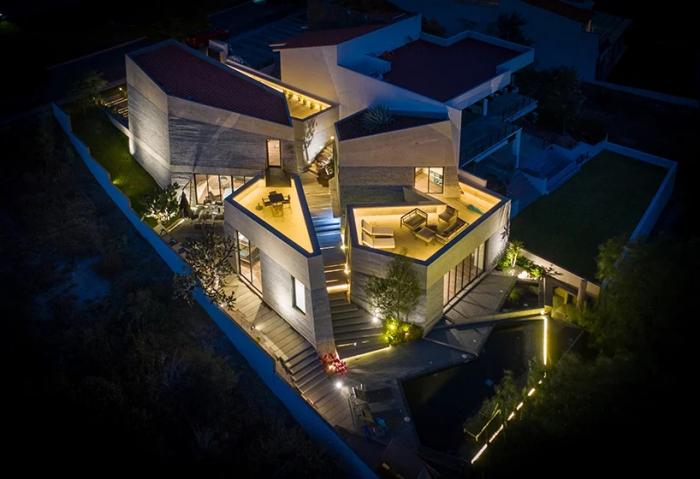 BIM建筑|一簇互相对望的“岩石”集群——Amanali住宅 / Rojkind Arquitectos BIM建筑|一簇互相对望的“岩石”集群——Amanali住宅 / Rojkind Arquitectos